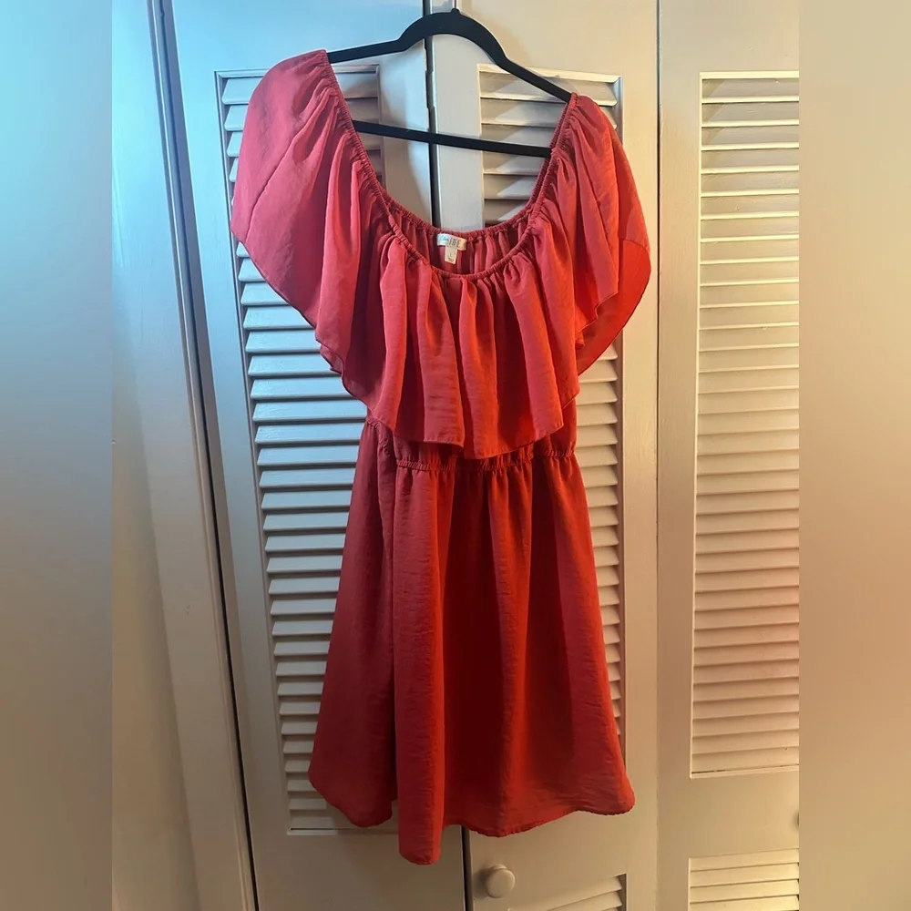 Off Shoulder Red Dress - Picture 3 of 7